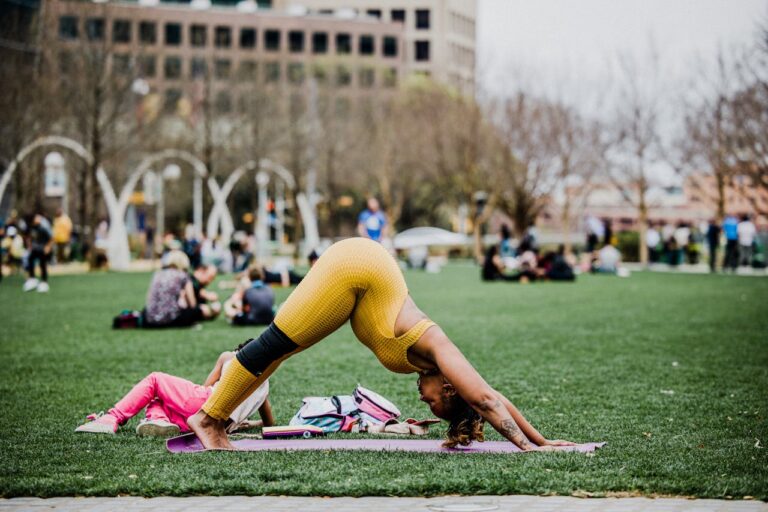 Public Yoga Failures: Embarrassing Moments You Won’t Forget